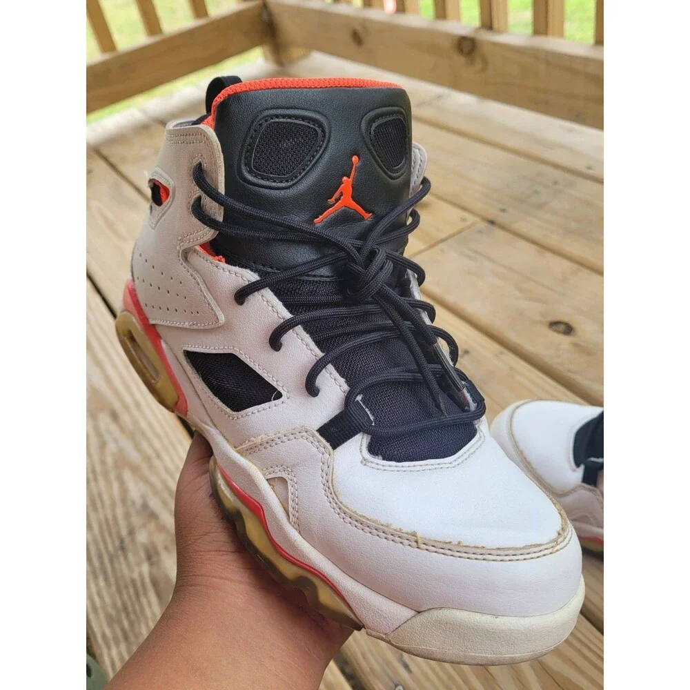 Jordan Air Jordan 6 Retro GS White Black Orange DM1685-106 Size 7Y